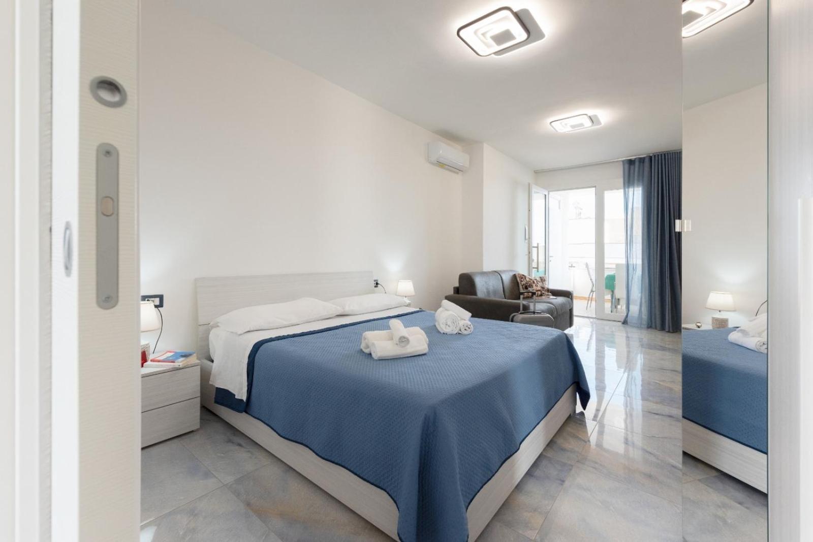 Infinity Residence Con Parcheggio Порто-Чезарео Экстерьер фото