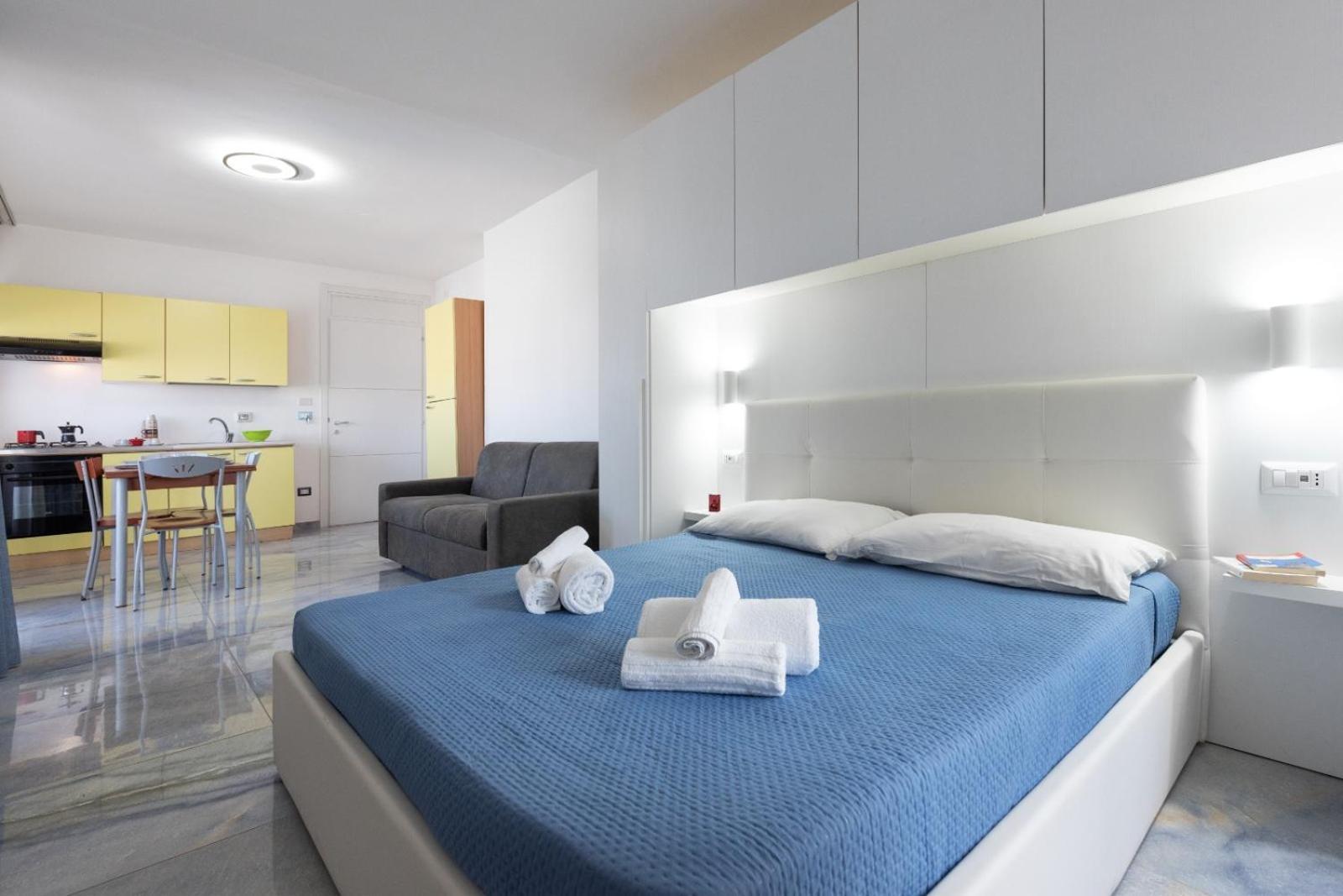 Infinity Residence Con Parcheggio Порто-Чезарео Экстерьер фото